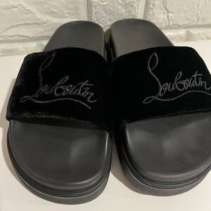 Christian Louboutin Womens Velvet Slides 39 / 8.5 Black EUC